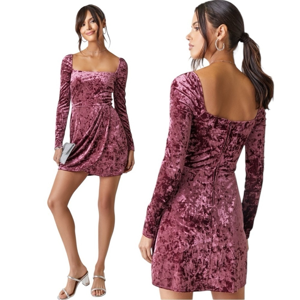 Francesca’s Mi Ami Leticia Burgundy Crushed Velvet 90s Mini Dress Size Medium